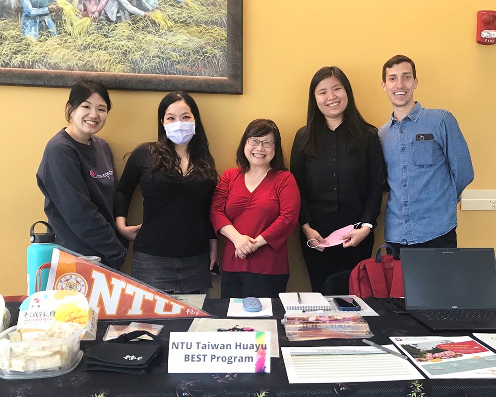 NTU Sets Up Liaison Office - Chinese Language Program at Indiana University-封面圖