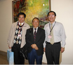 Mr. Chen Hsin-hsi (first from right), Mr. Chao Kung-mao(first from left ),Dr. Ovid J. L. Tzeng (center) img 
