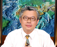 Professor Hung-pin Huang