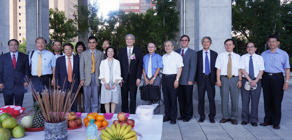 NTU celebrates the official inauguration of the newly completed College of Social Sciences building on Aug. 26.